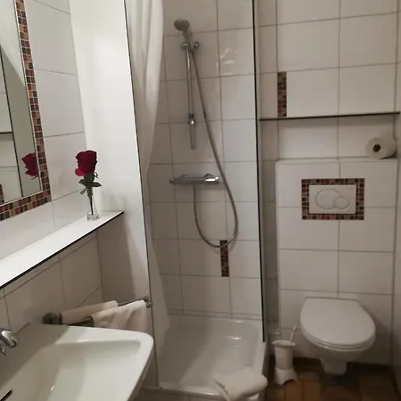 Mit Seeblick Und Direktem Seezugang Apartmán