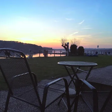 Mit Seeblick Und Direktem Seezugang Möhnesee